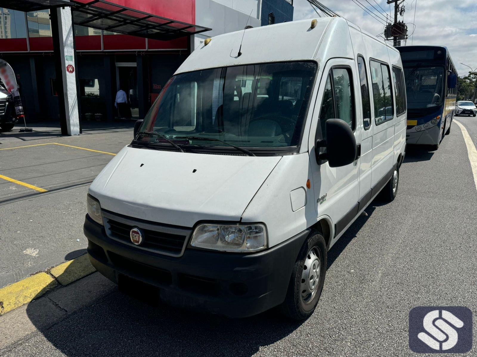 FIAT DUCATO MINIBUS  CÓD. P0135