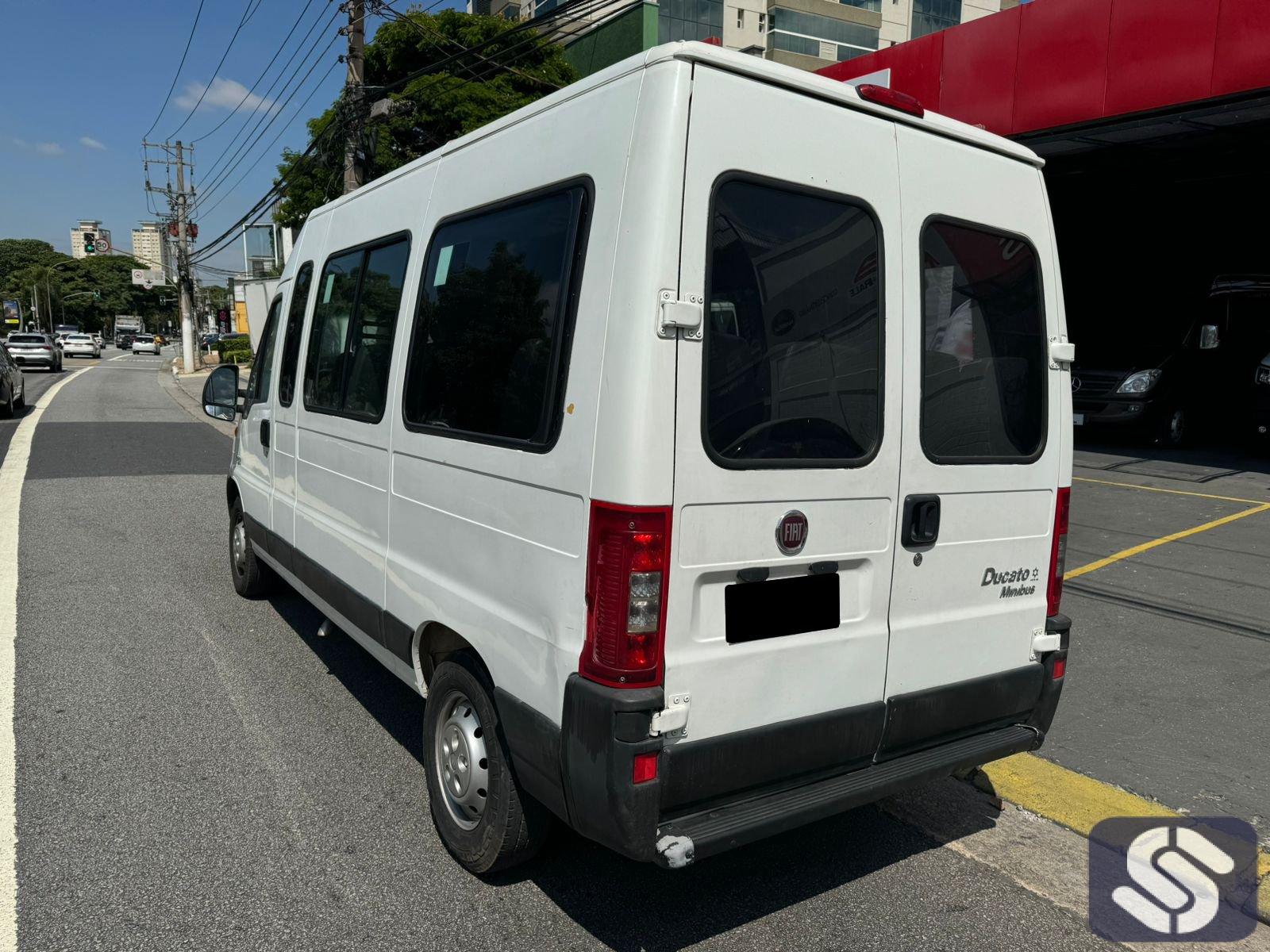 FIAT DUCATO MINIBUS  CÓD. P0135