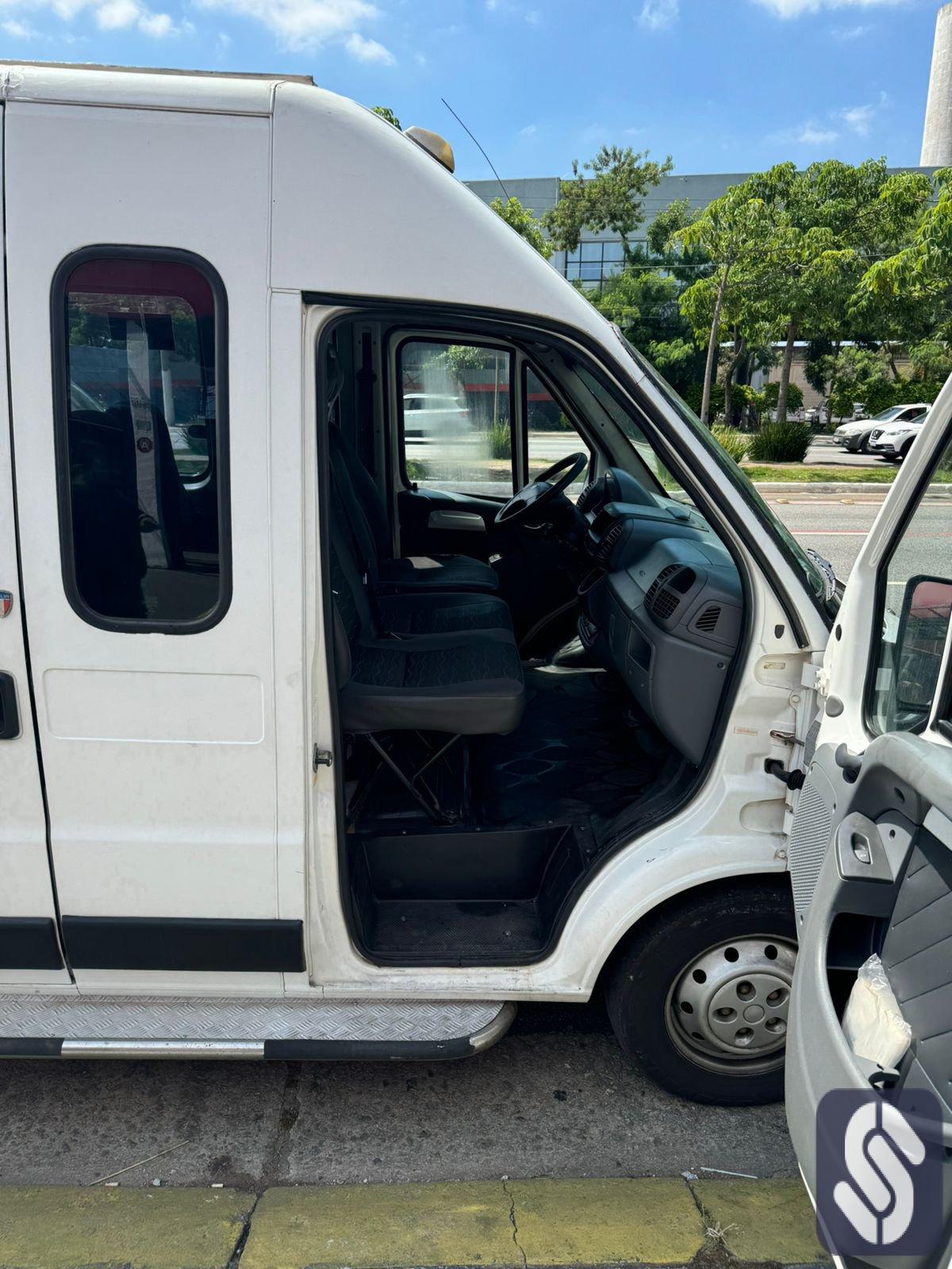 FIAT DUCATO MINIBUS  CÓD. P0135