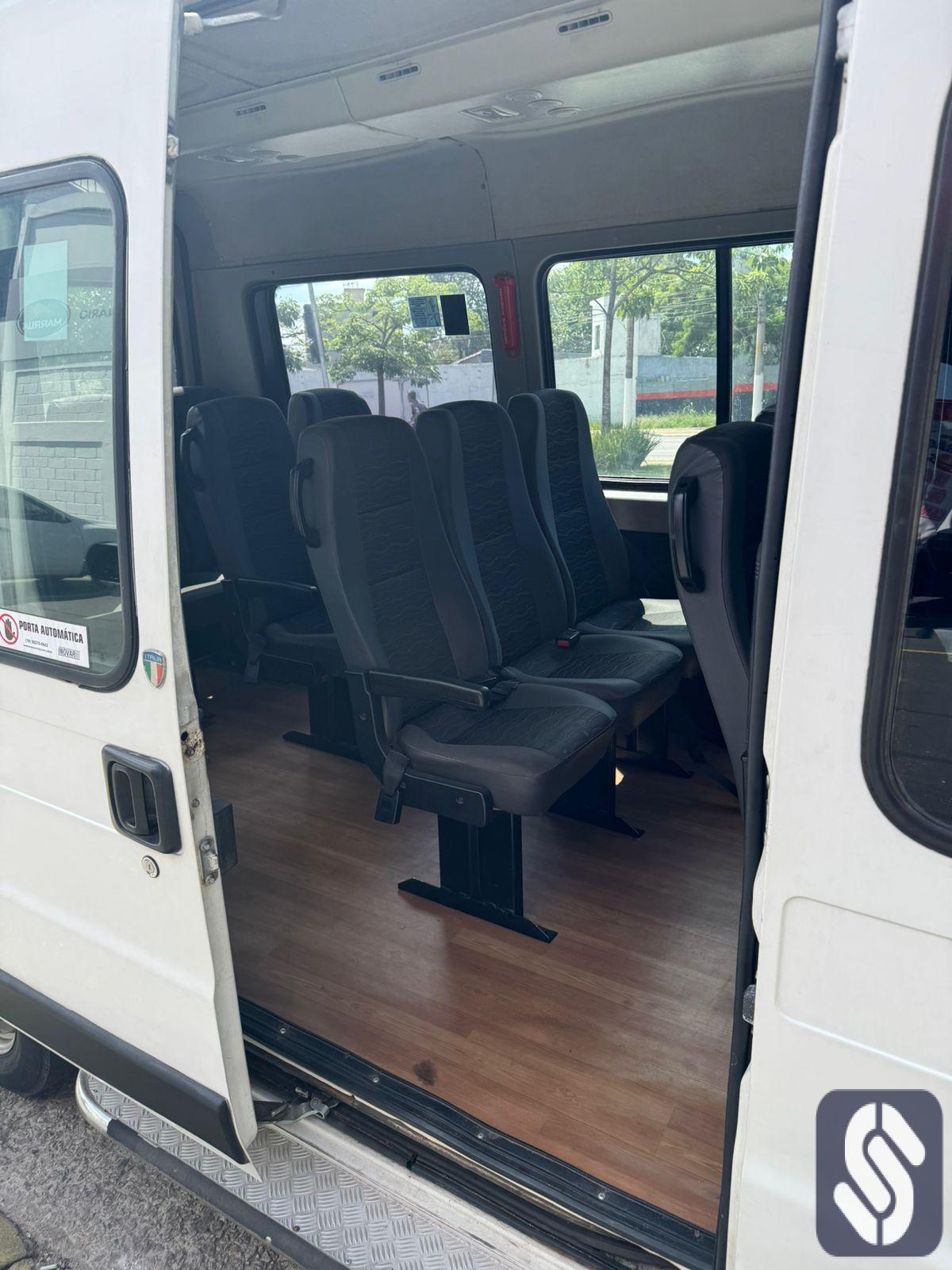 FIAT DUCATO MINIBUS  CÓD. P0135