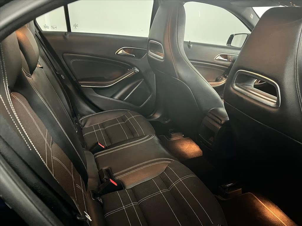 M. BENZ A 200