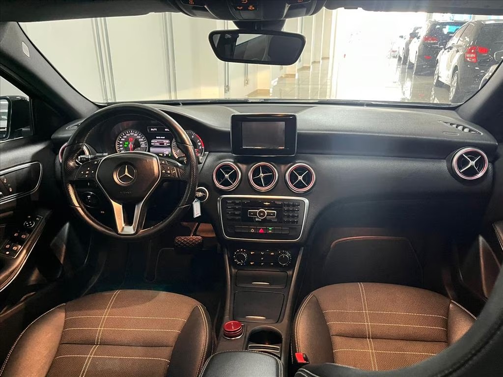 M. BENZ A 200