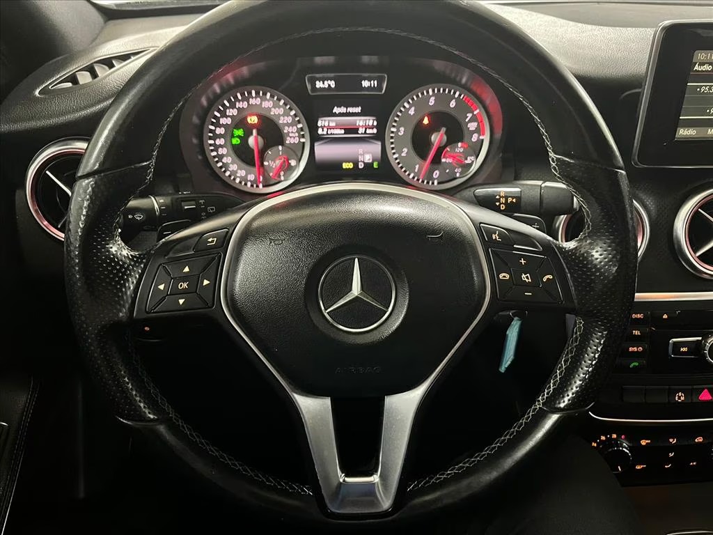 M. BENZ A 200