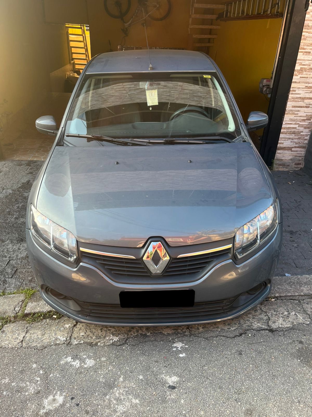 RENAULT LOGAN