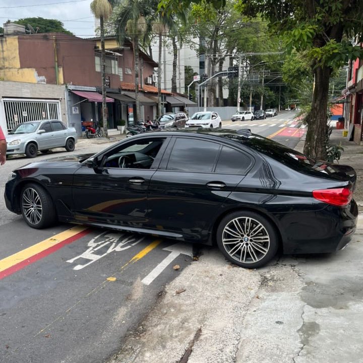 BMW 540I
