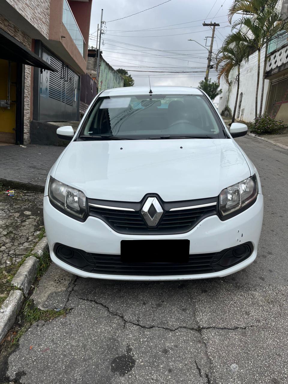 RENAULT LOGAN