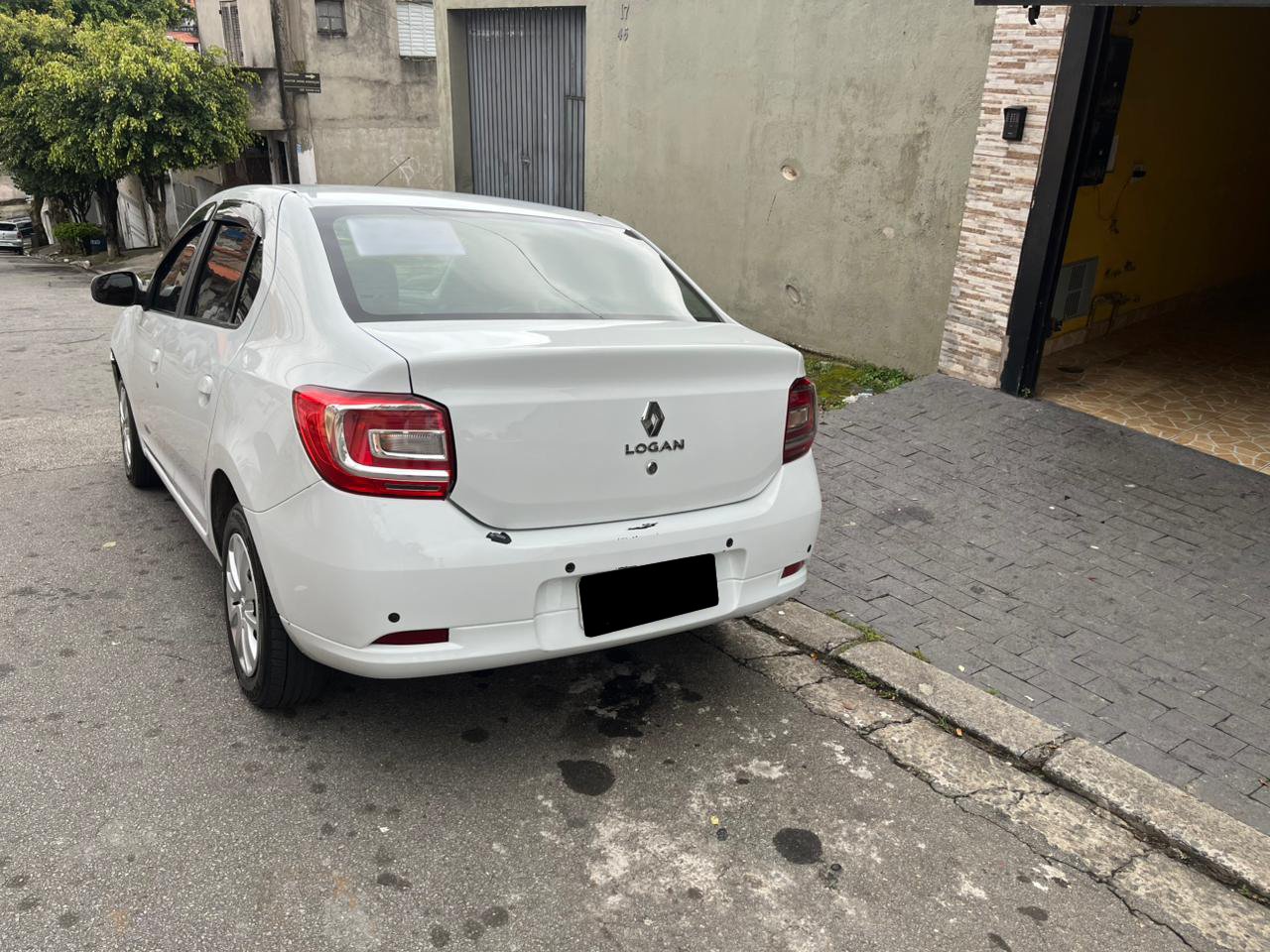 RENAULT LOGAN