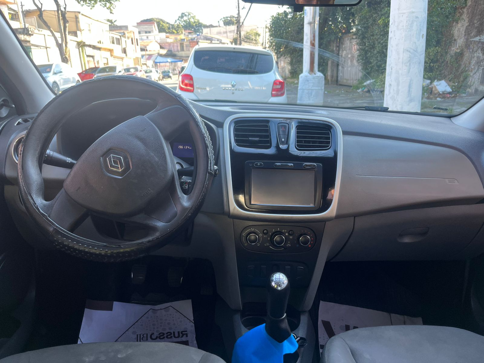 RENAULT SANDERO