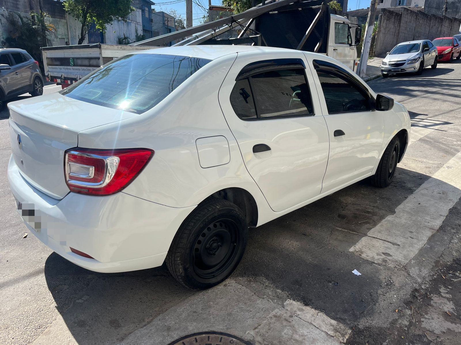 RENAULT LOGAN