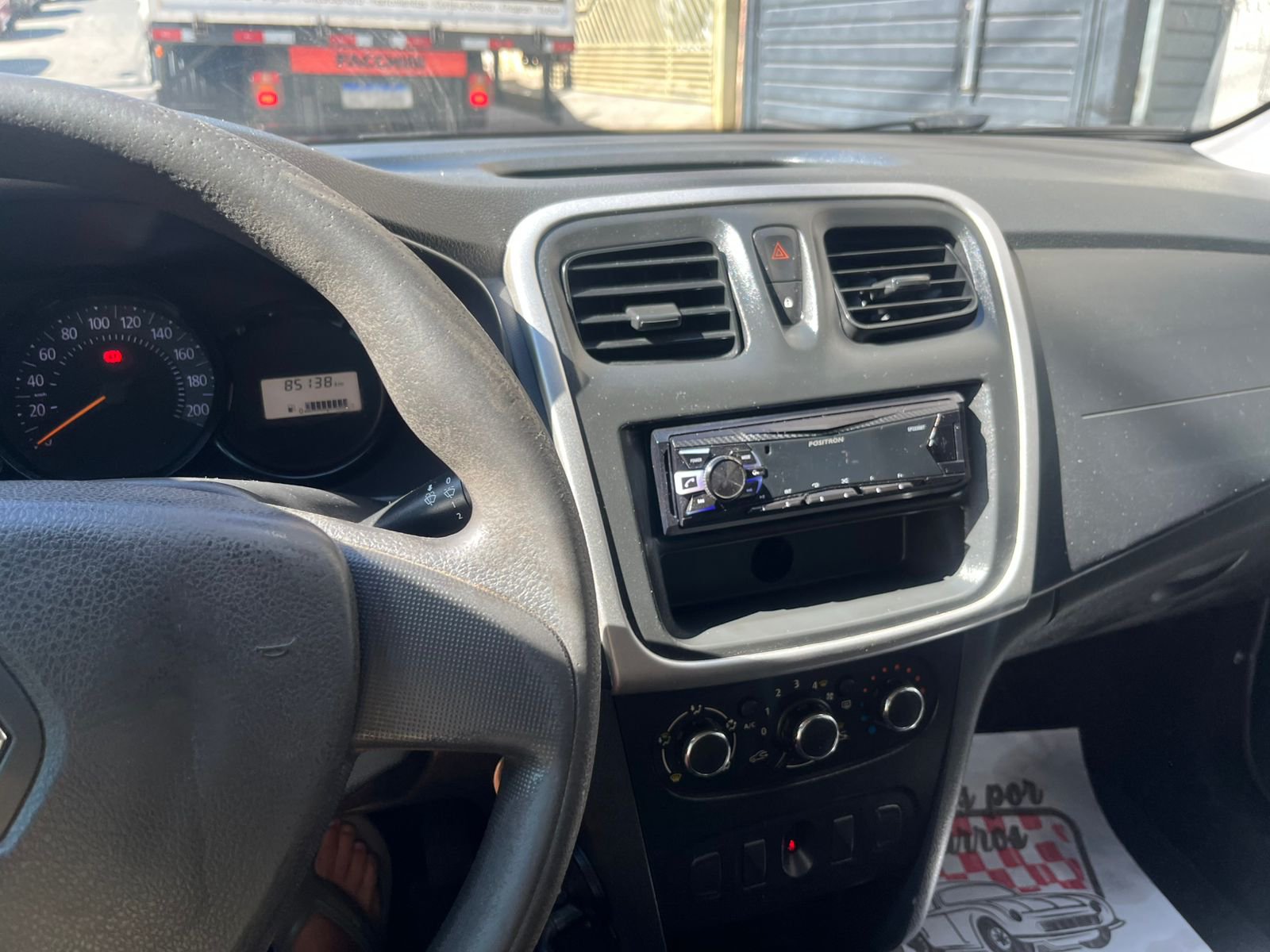 RENAULT LOGAN