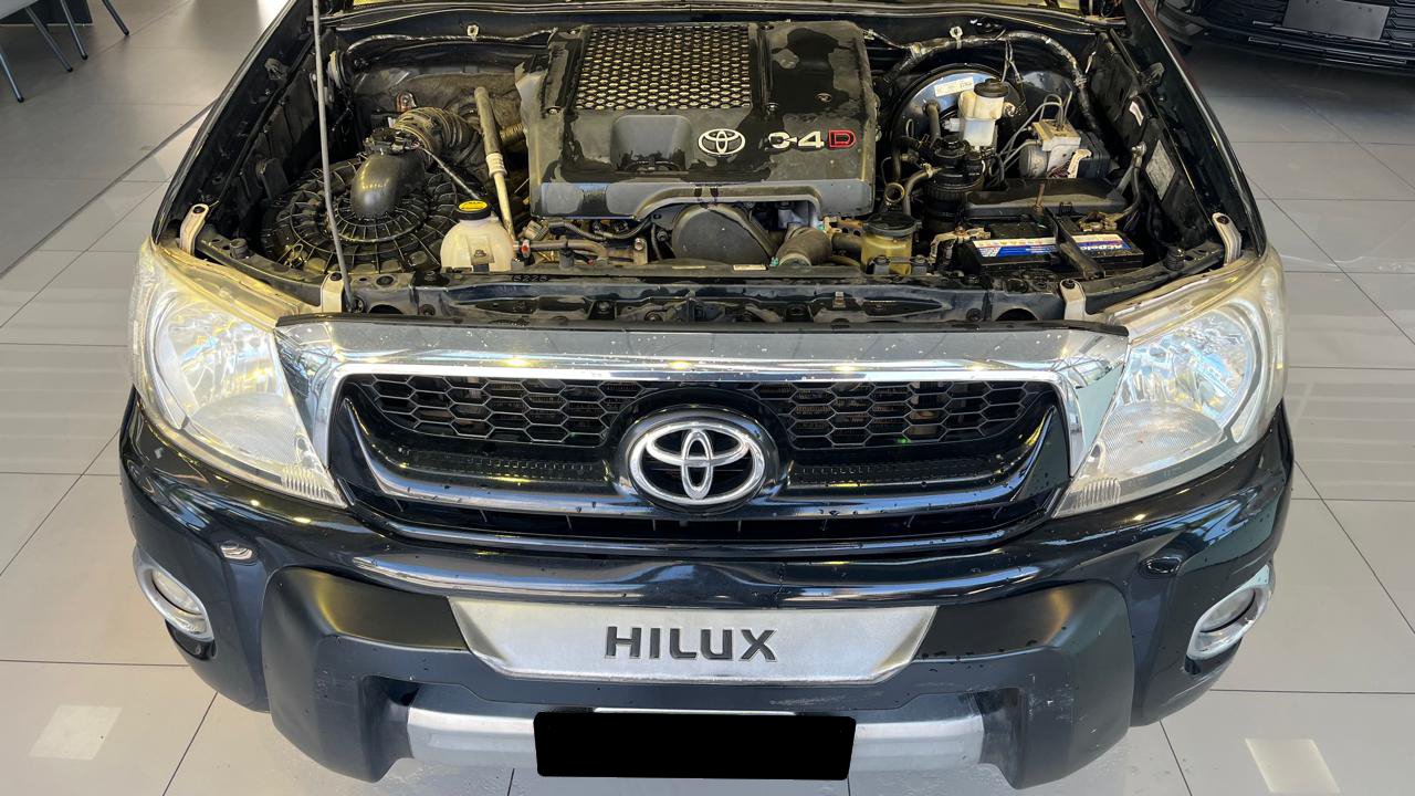 TOYOTA HILUX SRV