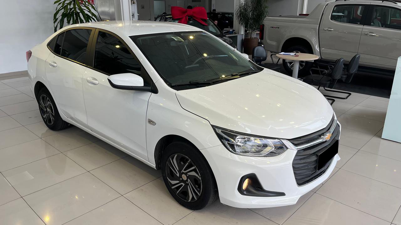 CHEVROLET ONIX PLUS