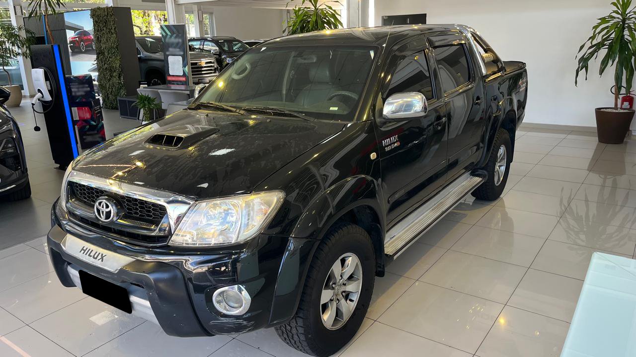 TOYOTA HILUX SRV