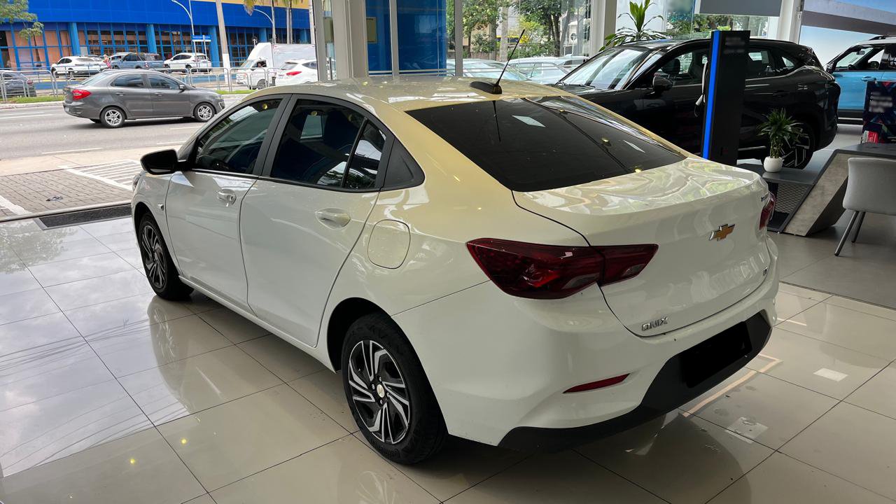CHEVROLET ONIX PLUS